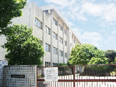 南武庫之荘中学校
